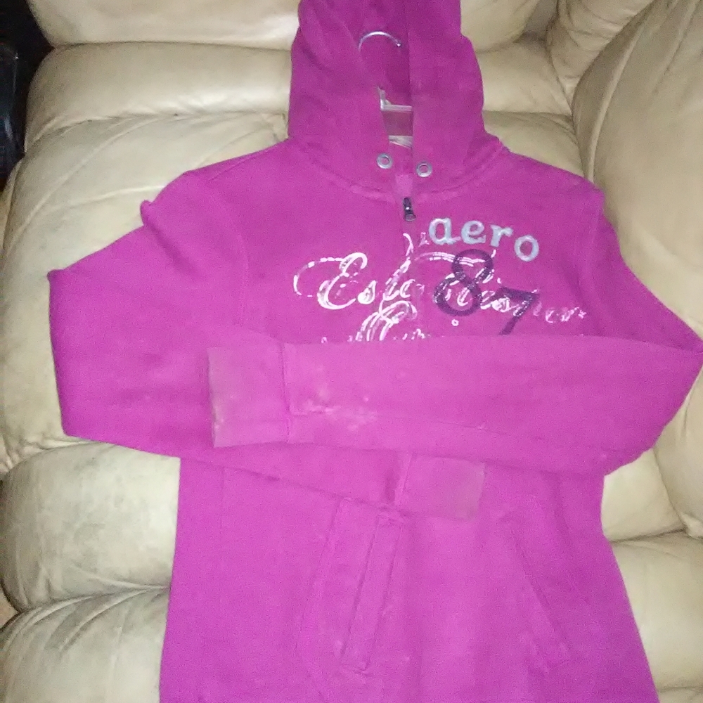 Aeropostale hoodie, kids.